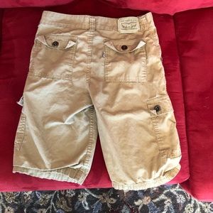 Levi’s khaki cargo shorts